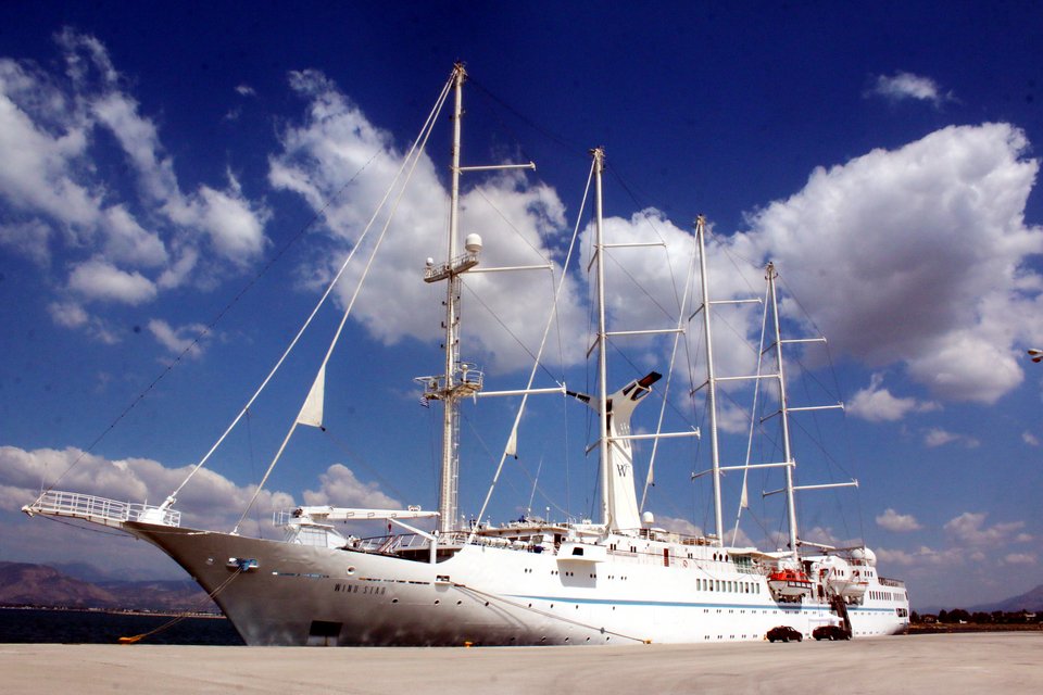 Το εντυπωσιακό ιστιοφόρο «Αστέρι του Ανέμου» στο λιμάνι του Ναυπλίου [εικόνες] | iefimerida.gr 0