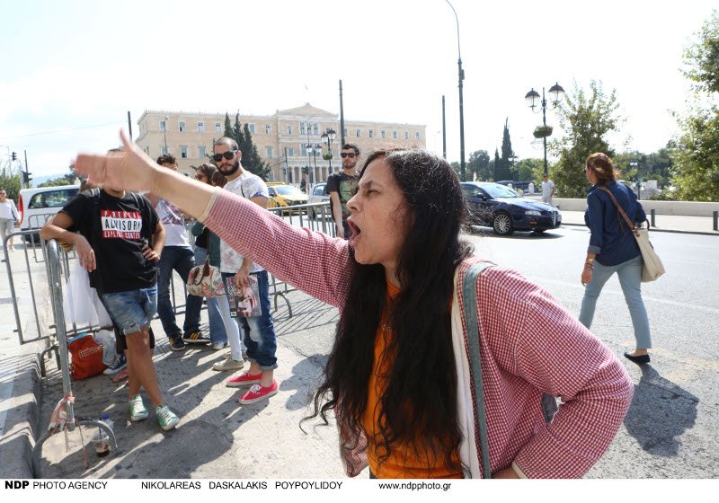 Η Ελένη Λουκά όπως δεν την έχετε ξαναδεί -Ξανθιά με smokey eyes [εικόνες] | iefimerida.gr 0