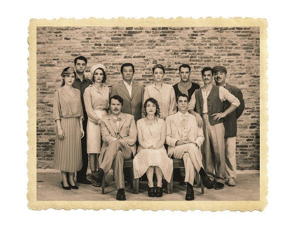 Αστροφεγγιά: Η μεγάλη τηλεοπτική επιτυχία του '80 μεταφέρεται στο σανίδι [εικόνες] | iefimerida.gr 1