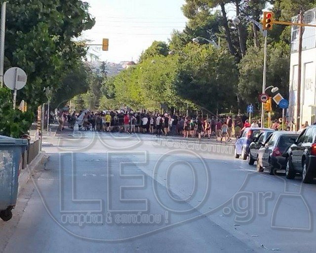 Oι αναρχικοί στη Θεσσαλονίκη επιχείρησαν να κάνουν κατάληψη στην ΕΡΤ3 [εικόνες] | iefimerida.gr 2