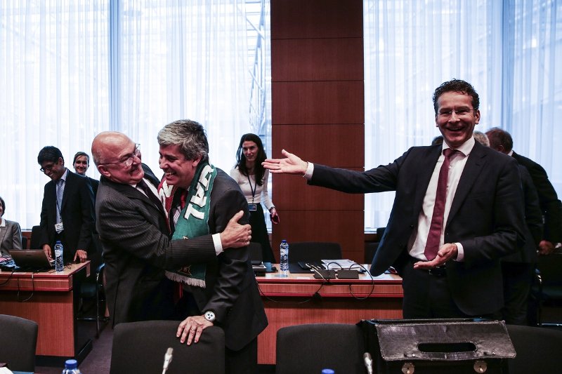 Το Eurogroup ζητά κυρώσεις σε Ισπανία & Πορτογαλία -Αποφασίζει το Ecofin | iefimerida.gr 0