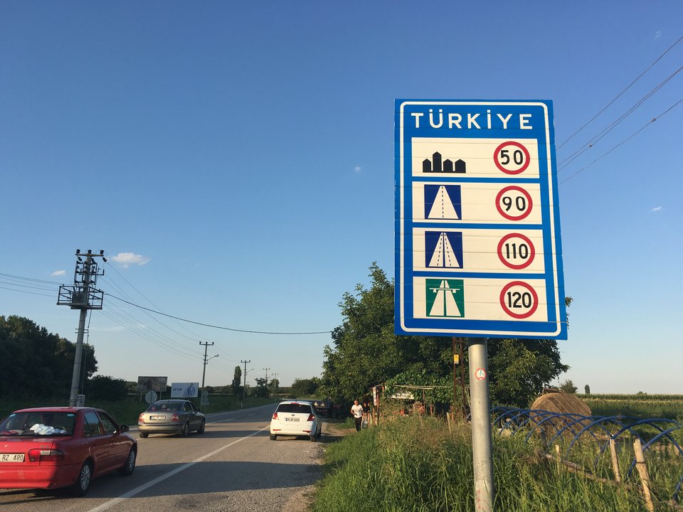 Αποστολή του iefimerida στον Εβρο και την Τουρκία -Χιλιάδες Eλληνες «ξενιτεύονται» για τα καθημερινά τους ψώνια [εικόνες] | iefimerida.gr 0