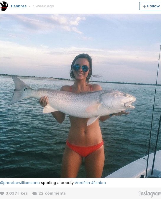 Τόπλες, με ένα ψάρι στο στήθος -Η νέα τρέλα στο Instagram [εικόνες] | iefimerida.gr 6