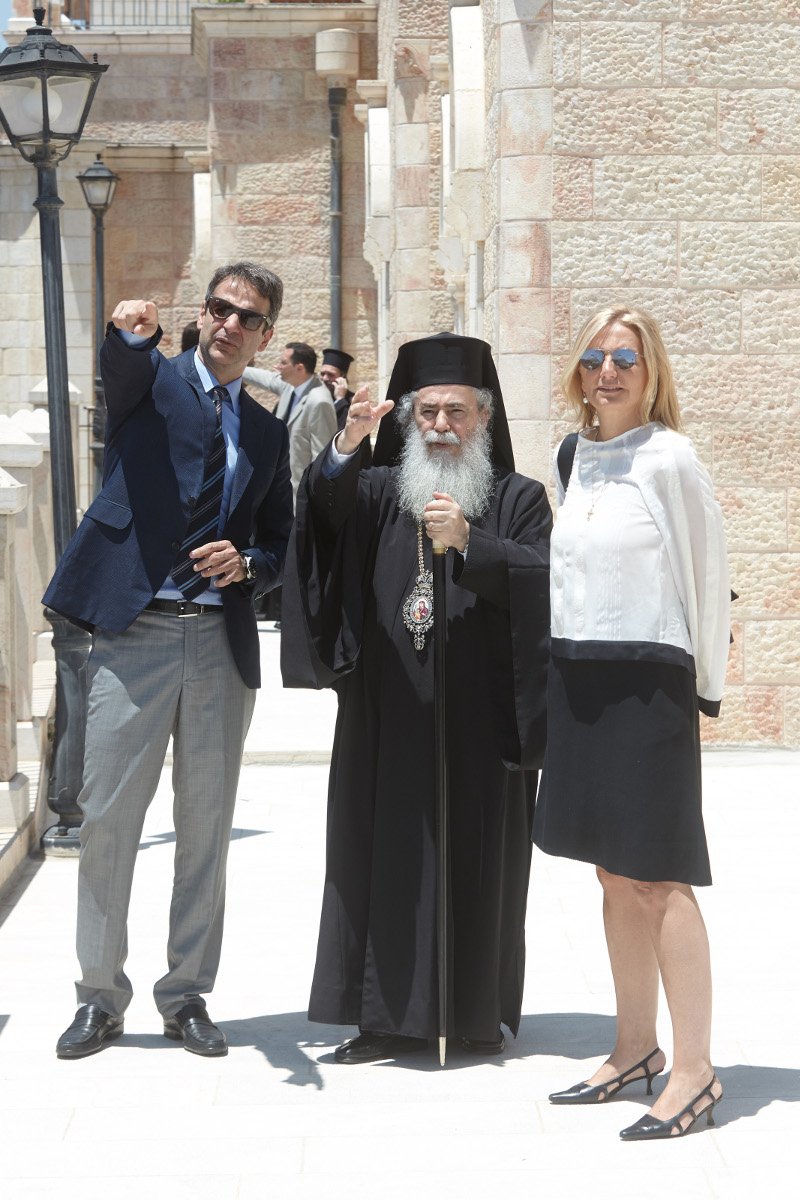 Κομψή, σε ασπρόμαυρο σύνολο, στο Ισραήλ μαζί με τον Κυριάκο Μητσοτάκη, η Μαρέβα [εικόνες] | iefimerida.gr 4