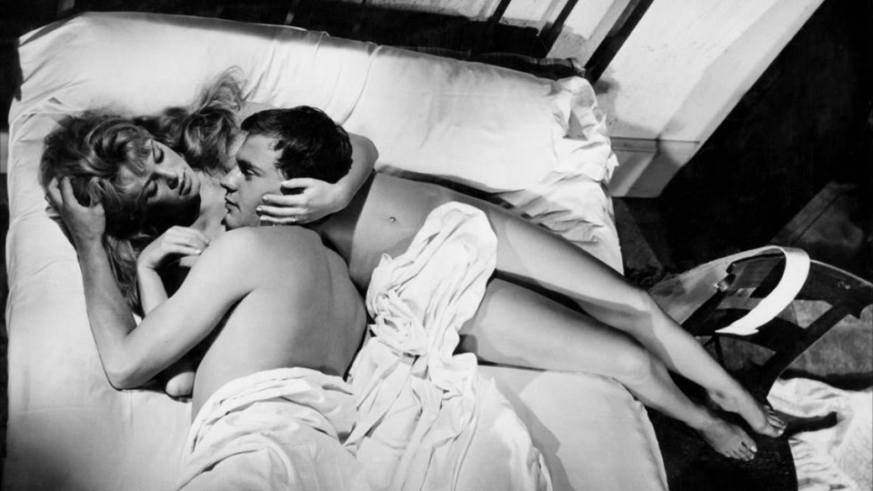 Γιατί το πρώτο ραντεβού είναι συχνά για γέλια [εικόνες] | iefimerida.gr 3