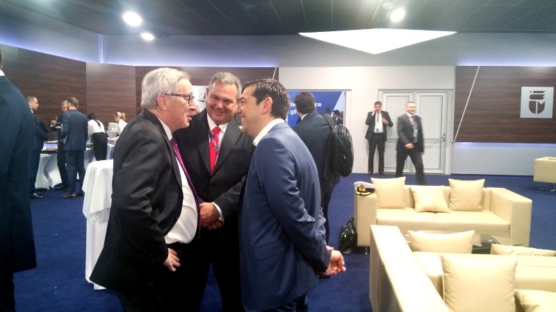 Ο Καμμένος κοιτάζει εκστασιασμένος την Μέρκελ -Στη Σύνοδο του ΝΑΤΟ [εικόνες] | iefimerida.gr 2