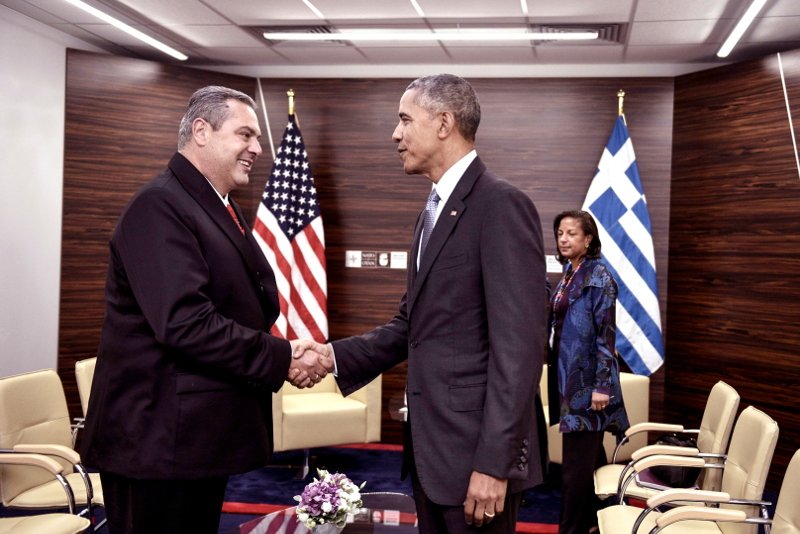 Ο Καμμένος κοιτάζει εκστασιασμένος την Μέρκελ -Στη Σύνοδο του ΝΑΤΟ [εικόνες] | iefimerida.gr 4