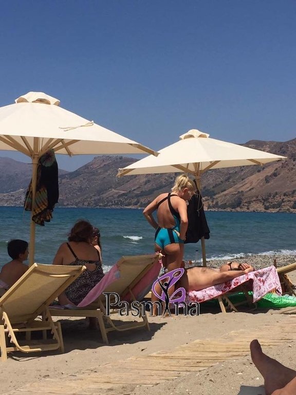 Η Κατερίνα Καραβάτου με μαγιό -Τρεις μήνες μετά τη γέννα [εικόνες] | iefimerida.gr 2