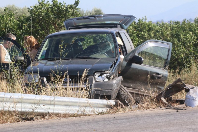 Αργος: Καραμπόλα 3 αυτοκινήτων -4 παιδιά ελαφρά τραυματίες [εικόνες] | iefimerida.gr 6