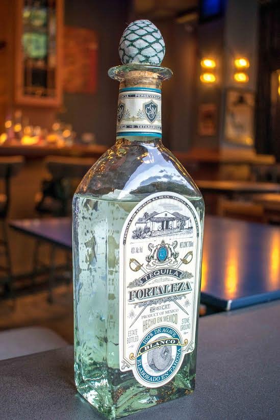 CV DISTILLER το bar με μια από τις καλύτερες κάβες στην Ευρώπη | iefimerida.gr 0