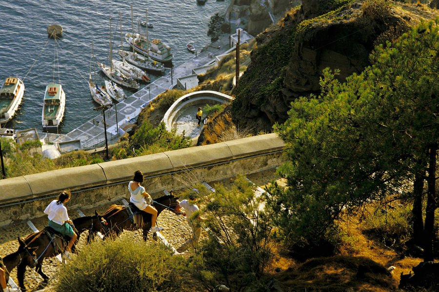 Το Paris Match παραληρεί για πέντε ελληνικά νησιά -«Είναι γωνιές του παραδείσου!» [εικόνες] | iefimerida.gr 1