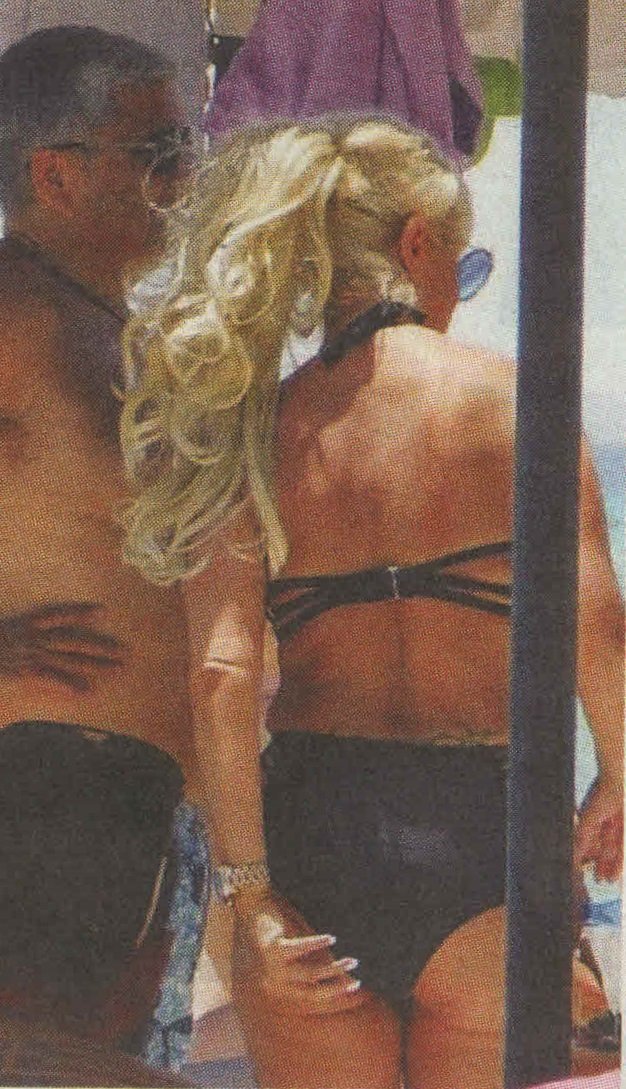 Το σέξι μαγιό της Μαρίνας Πατούλη προκάλεσε ταραχή στην παραλία [εικόνες] | iefimerida.gr 0