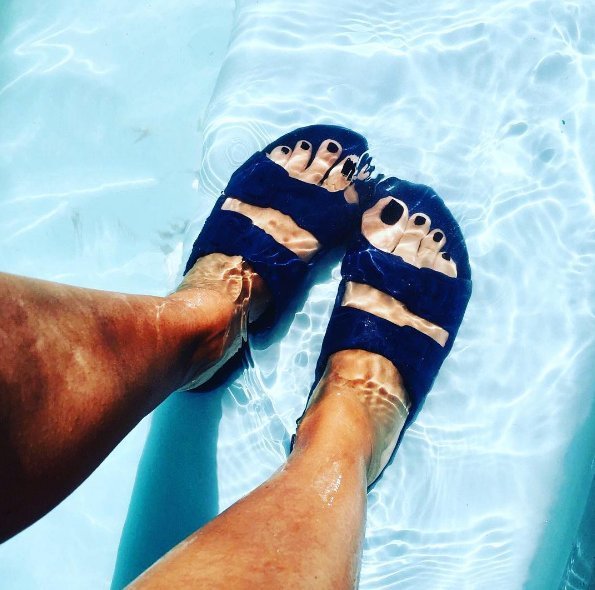 MOSES: Τα slippers που κάνουν θραύση -Ανετα, χρωματιστά και μυρωδάτα [εικόνες] | iefimerida.gr 4