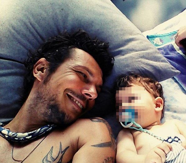 Η πρώτη φωτογραφία του γιου του Ιωάννη Παπαζήση και της Βανέσας Αδαμοπούλου [εικόνα] | iefimerida.gr 0