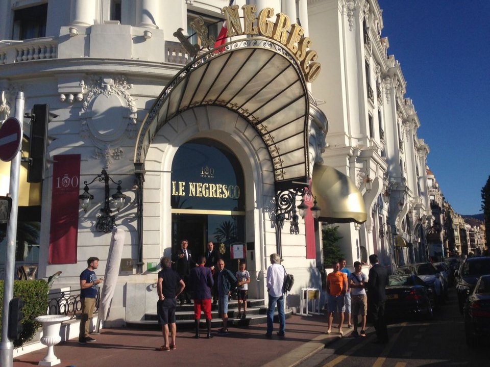 Η Νίκαια μετά το μακελειό -Δάκρυα, τρόμος, αλλά η ζωή συνεχίζεται [εικόνες] | iefimerida.gr 2