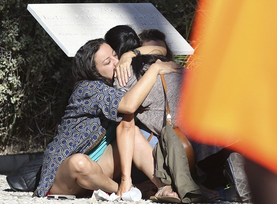 Η Νίκαια μετά το μακελειό -Δάκρυα, τρόμος, αλλά η ζωή συνεχίζεται [εικόνες] | iefimerida.gr 10