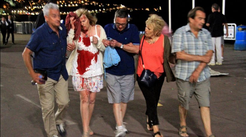 Η Νίκαια μετά το μακελειό -Δάκρυα, τρόμος, αλλά η ζωή συνεχίζεται [εικόνες] | iefimerida.gr 13