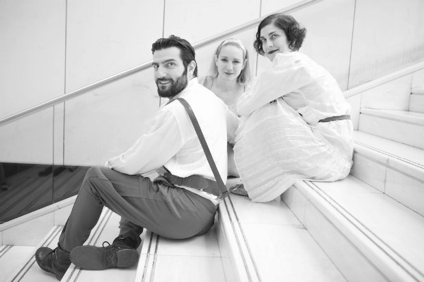 Ο Γεράσιμος Γεννατάς «θάβει» την Ορέστεια: Ουστ κοπρόσκυλα του Χουβαρδά, δεν πάει άλλο... [εικόνες] | iefimerida.gr 5