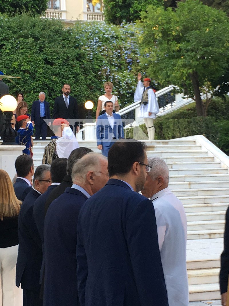 Το Προεδρικό Μέγαρο άνοιξε τις πύλες του για τη γιορτή της Δημοκρατίας | iefimerida.gr 5