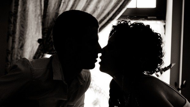 Γιατί το πρώτο ραντεβού είναι συχνά για γέλια [εικόνες] | iefimerida.gr 1