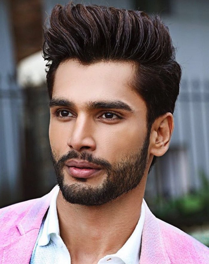 Ο Ινδός με το θεϊκό κορμί που ψηφίστηκε ως ο πιο ποθητός άνδρας στον κόσμο [εικόνες] | iefimerida.gr 3