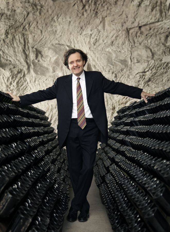 Ο ιδιοκτήτης της σαμπάνιας Taittinger θα είναι υποψήφιος για την προεδρία της Γαλλίας | iefimerida.gr 2