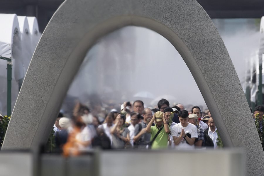 Ιαπωνία:71 χρόνια από τη ρίψη της πρώτης ατομικής βόμβας στη Χιροσίμα [εικόνες & βίντεο] | iefimerida.gr 9