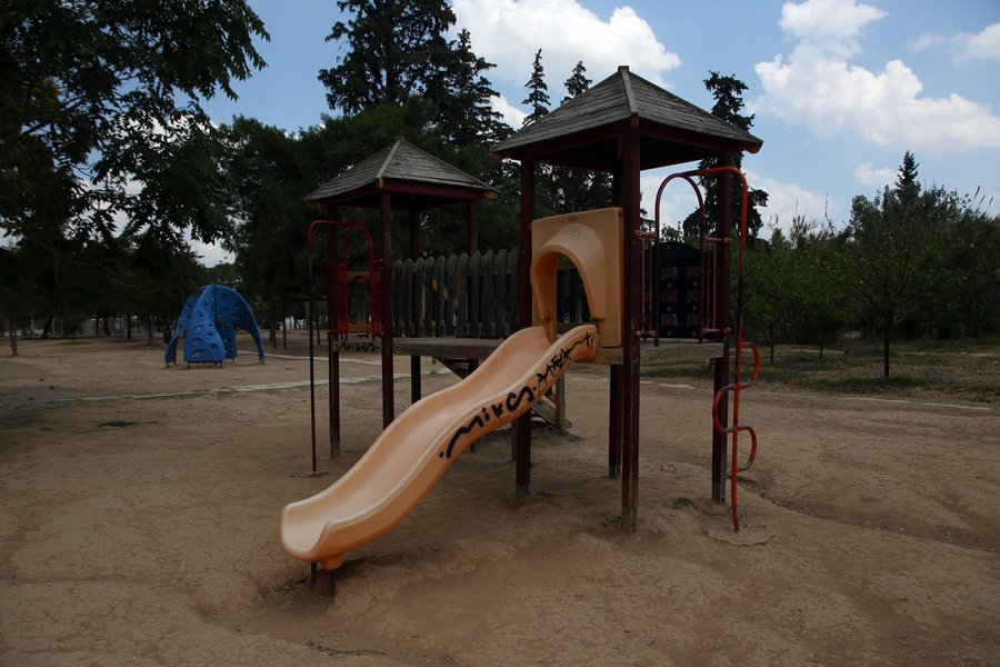 Εικόνες εγκατάλειψης στο Πάρκο Τρίτση -Βρίσκεται υπό κατάρρευση [εικόνες] | iefimerida.gr 2