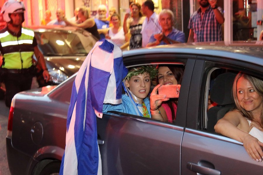 Η συγκλονιστική υποδοχή της Αννας Κορακάκη στη Δράμα - Κανείς επίσημος δεν πήγε, το ζήτησε η ίδια [βίντεο] | iefimerida.gr 0