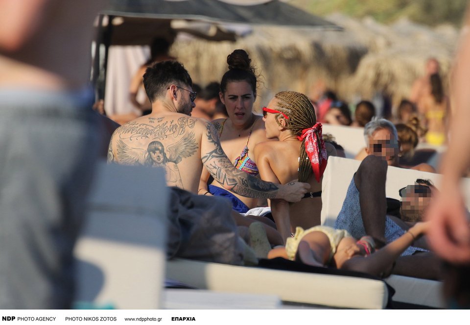 Το τατουάζ του Πάρι Κασιδόκωστα για τον παππού του Γιάννη Λάτση [εικόνες] | iefimerida.gr 0