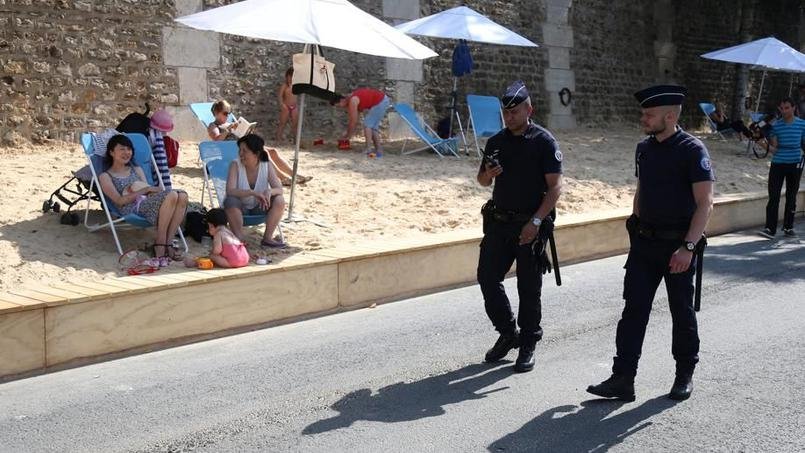 O Σηκουάνας γέμισε παραλίες –Μια τρομερή ιδέα στην καρδιά του Παρισιού [εικόνες] | iefimerida.gr 11