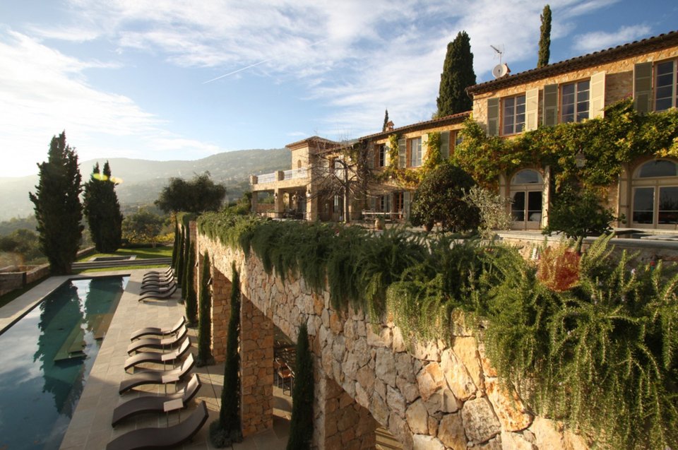 Δείτε τη βίλα της Μπριζίτ Μπαρντό στην Κυανή Ακτή, με 14 υπνοδωμάτια [εικόνες] | iefimerida.gr 7