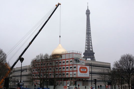 Οι τρούλοι του Πούτιν κατακτούν το Παρίσι -Ετοιμη η ρωσική εκκλησία δίπλα στον Αϊφελ [εικόνες] | iefimerida.gr 4