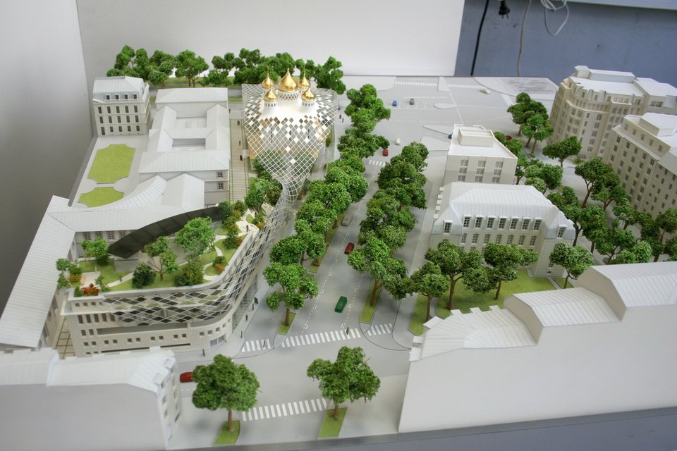 Οι τρούλοι του Πούτιν κατακτούν το Παρίσι -Ετοιμη η ρωσική εκκλησία δίπλα στον Αϊφελ [εικόνες] | iefimerida.gr 8