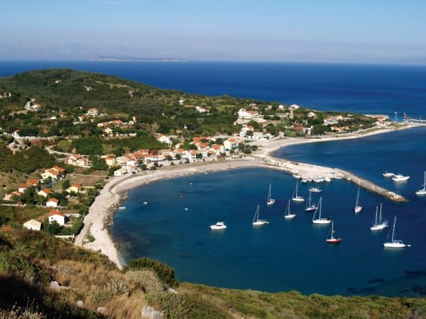 Τα 5 πιο ήσυχα ελληνικά νησιά- Γαλήνιες παραλίες, γραφικά χωριά, αξέχαστο φαγητό [εικόνες] | iefimerida.gr 3