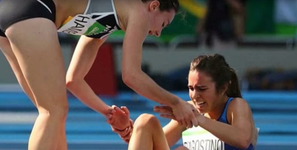 Σπάνια διάκριση για τις δυο αθλήτριες που δίδαξαν ήθος στο Ρίο [εικόνες&βίντεο] | iefimerida.gr 2