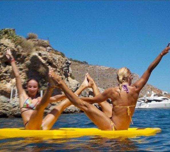 Η Ελενα Τσαβαλιά είναι το κορμί της παραλίας [εικόνες] | iefimerida.gr 0