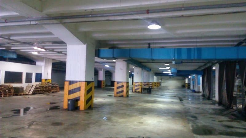 Σε έλος μετατράπηκε το Ελληνικό -Εκεί που φιλοξενούνται πρόσφυγες [εικόνες & βίντεο] | iefimerida.gr 4