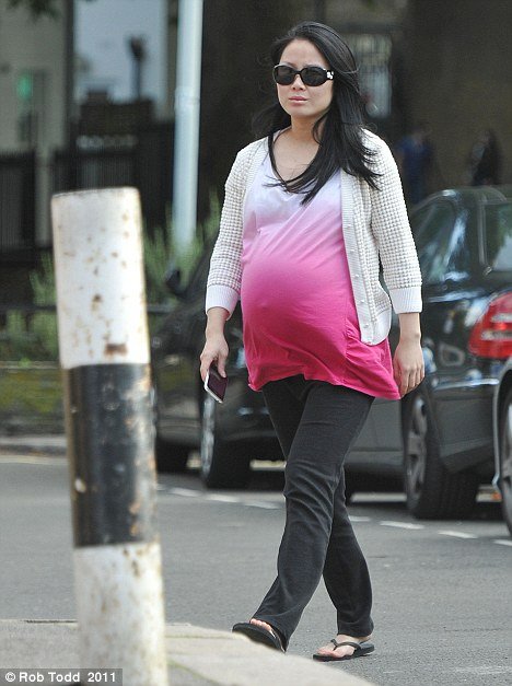 Χιου Γκραντ: Ενας καλός γάμος θέλει εξωσυζυγικές σχέσεις [εικόνες] | iefimerida.gr 4