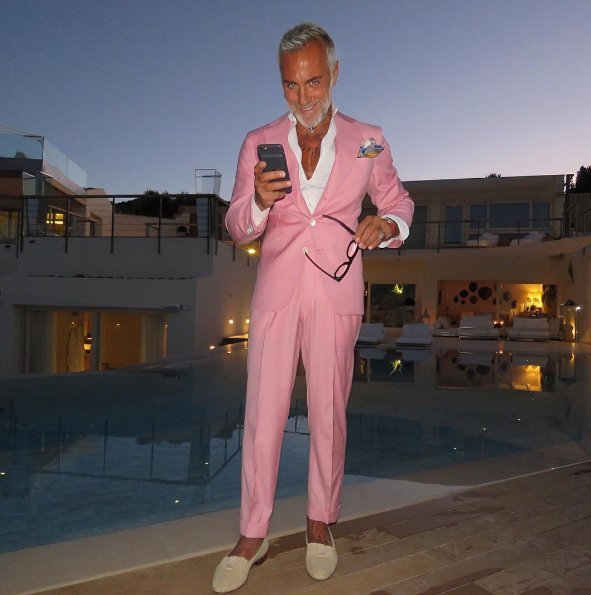 Ο Ιταλός κροίσος που έχει γίνει viral -Τρελός χορός και χλιδάτη ζωή στο Instagram [εικόνες] | iefimerida.gr 0