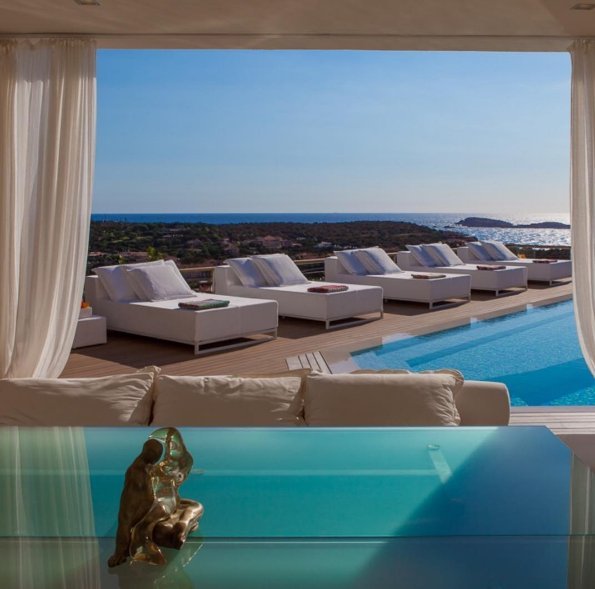 Ο Ιταλός κροίσος που έχει γίνει viral -Τρελός χορός και χλιδάτη ζωή στο Instagram [εικόνες] | iefimerida.gr 6