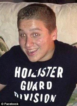 Φρικιαστικό: 19χρονος κανίβαλος σκότωσε ζευγάρι και έφαγε το πρόσωπο του άντρα [εικόνες]  | iefimerida.gr 0