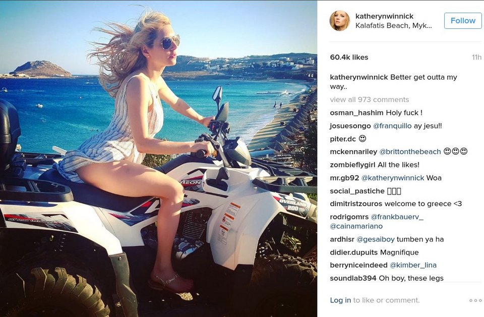 Η πιο σέξι διαφήμιση της Ελλάδας -Η καλλονή των Βίκινγκς ποστάρει γυμνή από τη Σαντορίνη [εικόνες] | iefimerida.gr 1