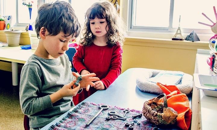 3 τρόποι για να εφαρμόσετε την παιδαγωγική Montessori σπίτι σας | iefimerida.gr 1