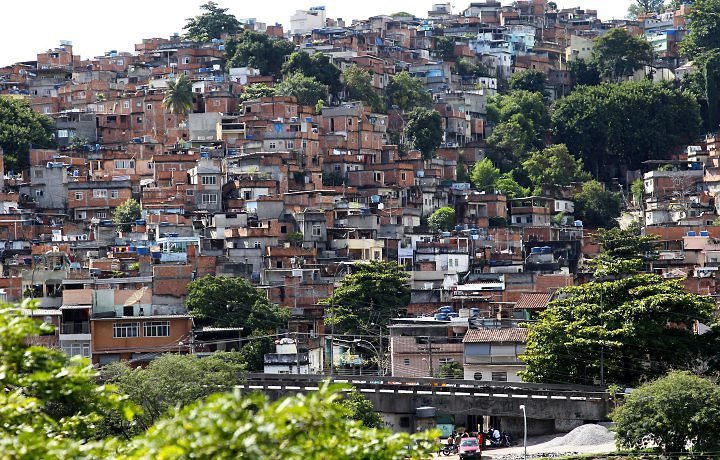 Kοιτάζοντας τους Ολυμπιακούς Αγώνες από μια φαβέλα –Οι φωτό που σοκάρουν [εικόνες] | iefimerida.gr 8