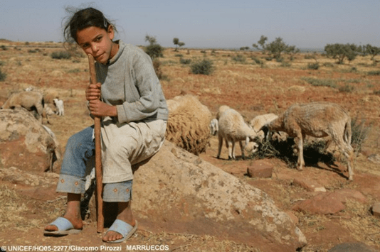 Γαλλία: Η υπουργός Παιδείας είναι πρώην βοσκοπούλα από το Μαρόκο; [εικόνες] | iefimerida.gr 1