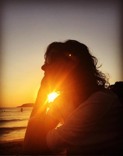 Ποια είναι η γυναίκα «μυστήριο» στις φωτογραφίες του Χριστόφορου Παπακαλιάτη [εικόνες] | iefimerida.gr 3