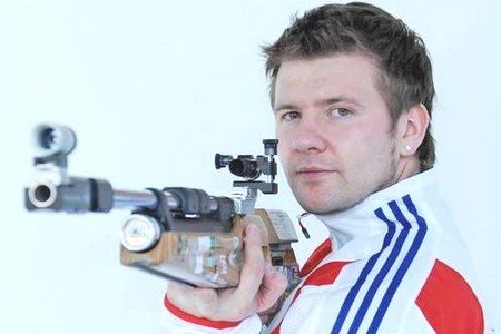 Αυτός είναι ο Γάλλος φίλος της Αννας Κορακάκη -Πρωταθλητής στη σκοποβολή [εικόνες] | iefimerida.gr 5