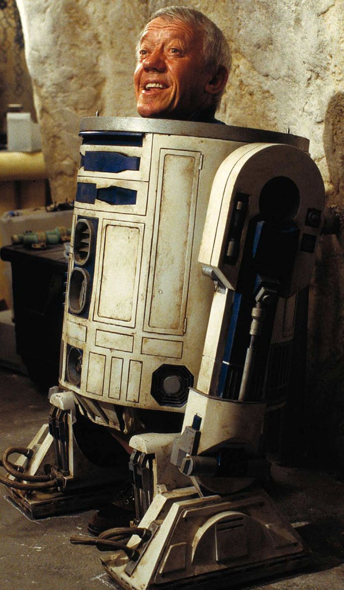  Εσβησε το ρομπότ R2 D2 του Star Wars -Πέθανε ο ηθοποιός που το υποδυόταν [εικόνες] | iefimerida.gr 0