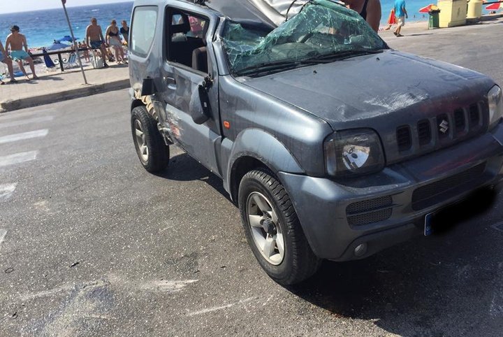 Ρόδος: Τζιπάκι ανατράπηκε στη μέση του δρόμου [εικόνες] | iefimerida.gr 6